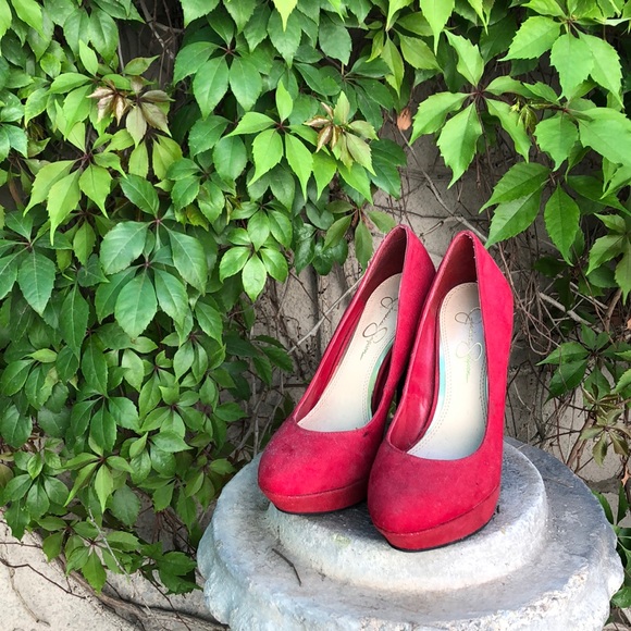 Jessica Simpson Shoes - ☀️ Jessica Simpson "Baleenda" Red Suede Heels